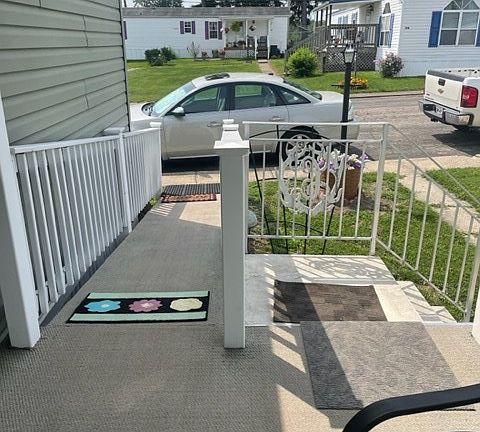 3rd image of 127 Eastview Dr