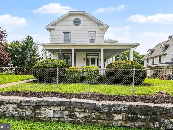 418 N 3rd St, Steelton, PA 17113