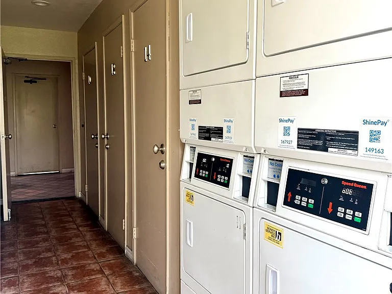 7826 Topanga Canyon Blvd #109 — Photo 18