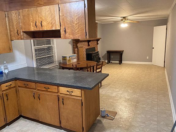 4th image of 1225 Oak Grv