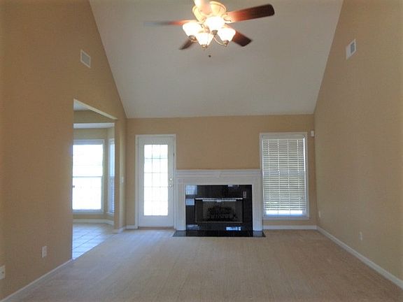 2nd image of 3729 Henricks Hill Dr