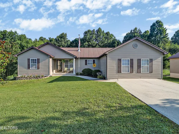 661 Grace Hill Dr, Crossville, TN 38571