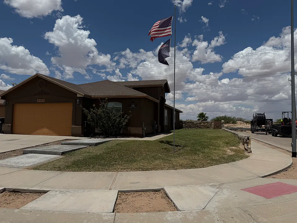 14293 Desert Orchid Dr