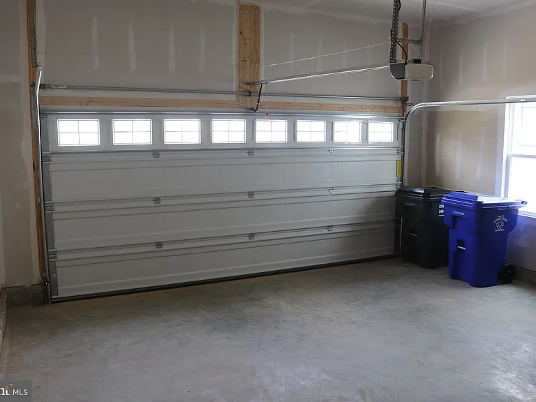10728 Millport St — Photo 31