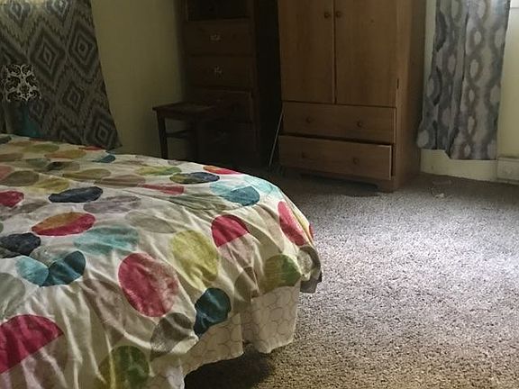 4th image of 18 Edgewood Dr
