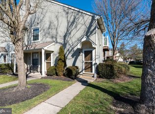 184 Collin Ct, Mount Laurel, NJ 08054