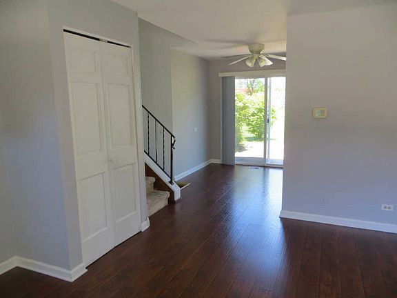 3rd image of 800 Burr Oak Dr