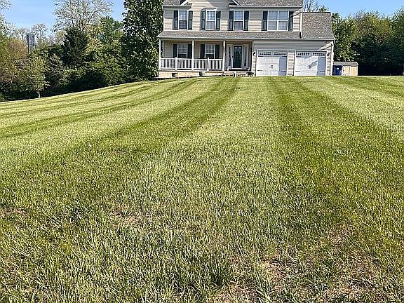 2nd image of 3826 Roundtree Rd