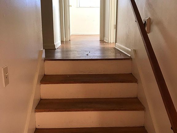 5th image of 3414 Bellaire Ave