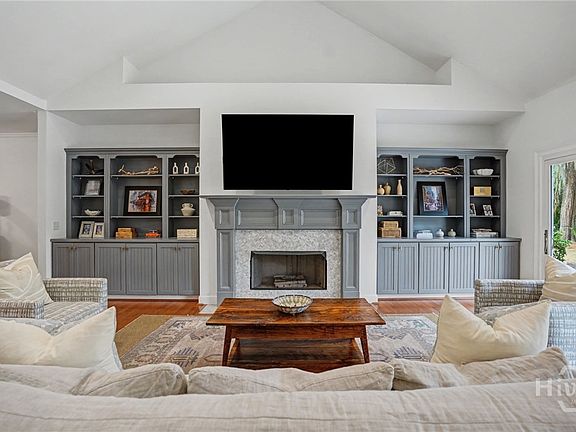 4th image of 4 Captain Browns Way