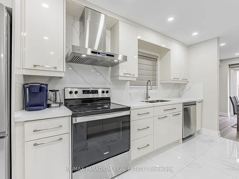 612 Flavelle Ct — Photo 7