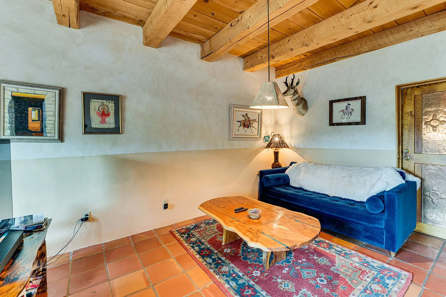 1 bed, 1.0 bath, 699 sqft, $2,806 — Photo 3