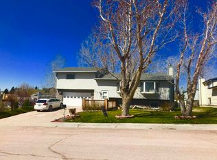 1 Garden Cir, Gillette, WY 82716