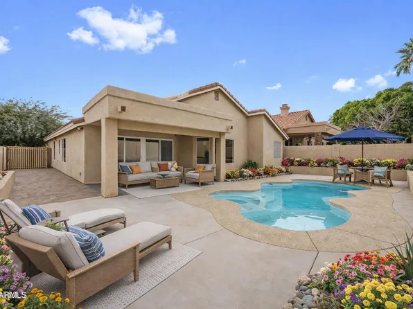 1040 E AMBERWOOD Drive, Phoenix, AZ 85048