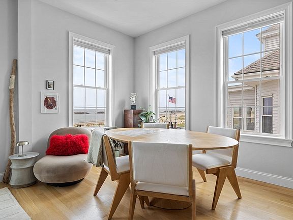 5th image of 148 Winthrop Shore Dr APT 4
