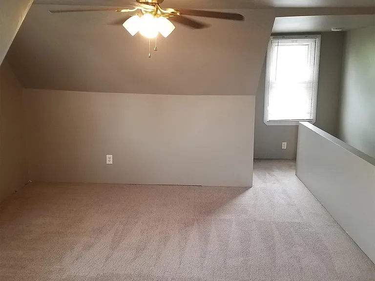 420 Ash St — Photo 15