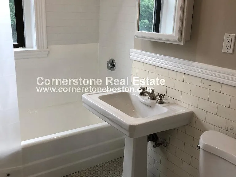 52 Charlesgate E #173 — Photo 3