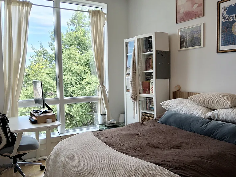 511 Meeker Ave #4B — Photo 1