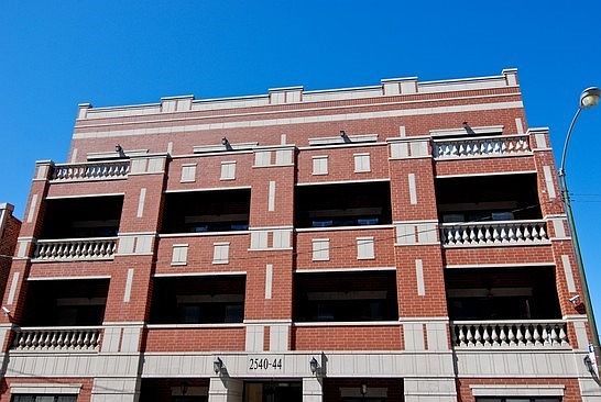1st image of 2540 W Diversey Ave APT 401