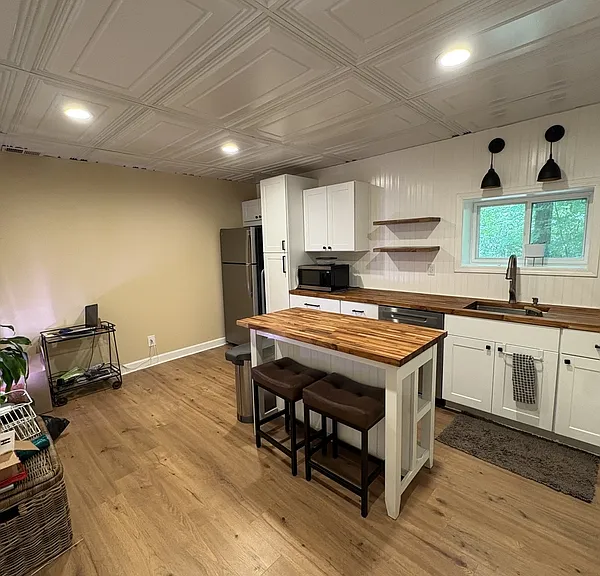 321 N Valley View Dr — Photo 24