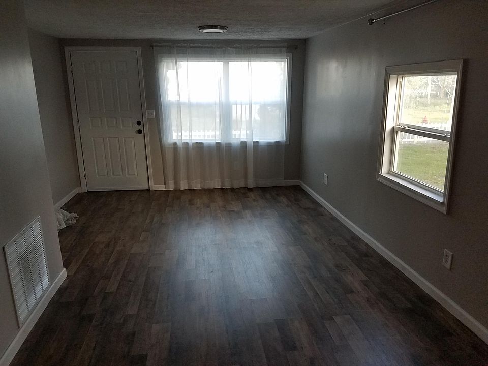 2nd image of 133 N James Ave