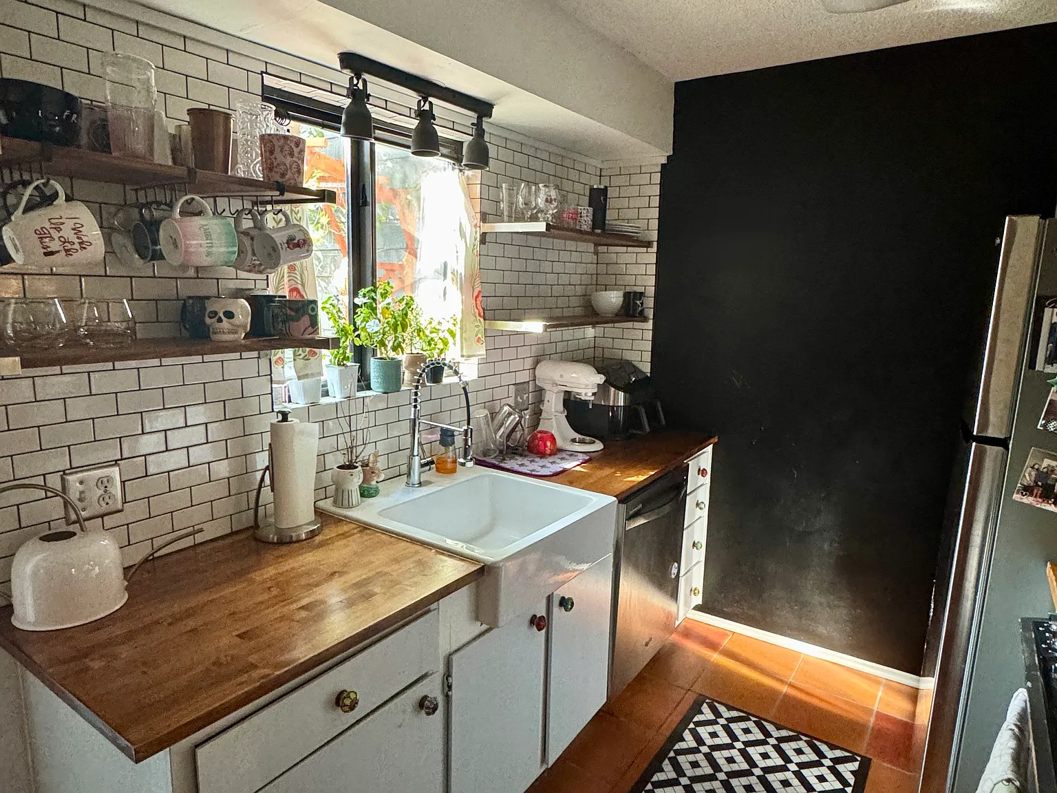 2 bed, 1.5 bath, 1000 sqft, $1,550 — Photo 4