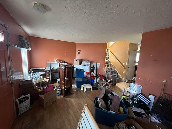 4th image of 125 Blue Spruce Ct