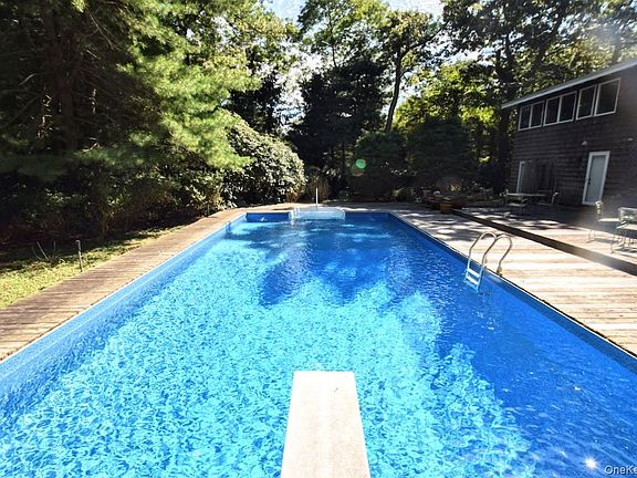 5th image of 149 Munsell Road