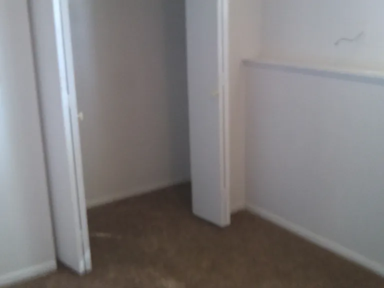 670 Voiles Pl — Photo 17
