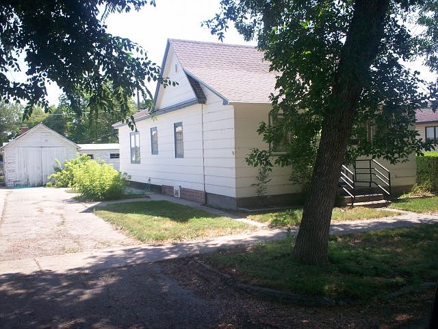 2nd image of 409 Durland Ave