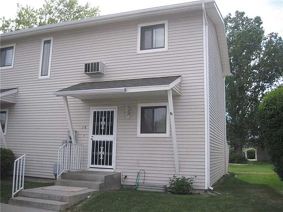 3rd image of 3285 Canyon Dr Unit 16