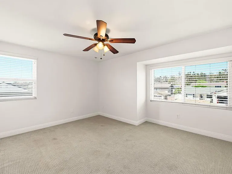14349 Aedan Ct — Photo 32