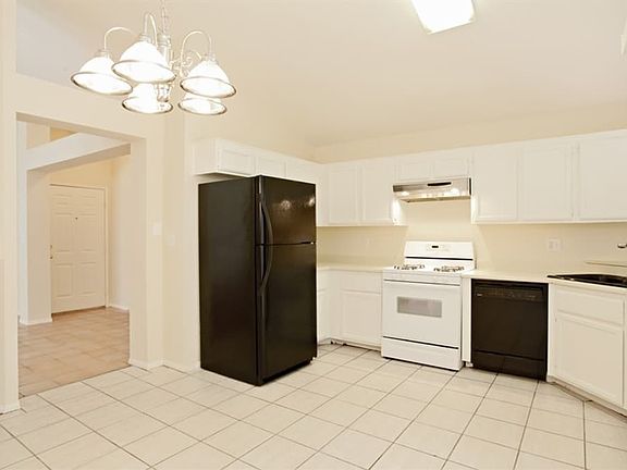 5th image of 1730 La Cruz Dr