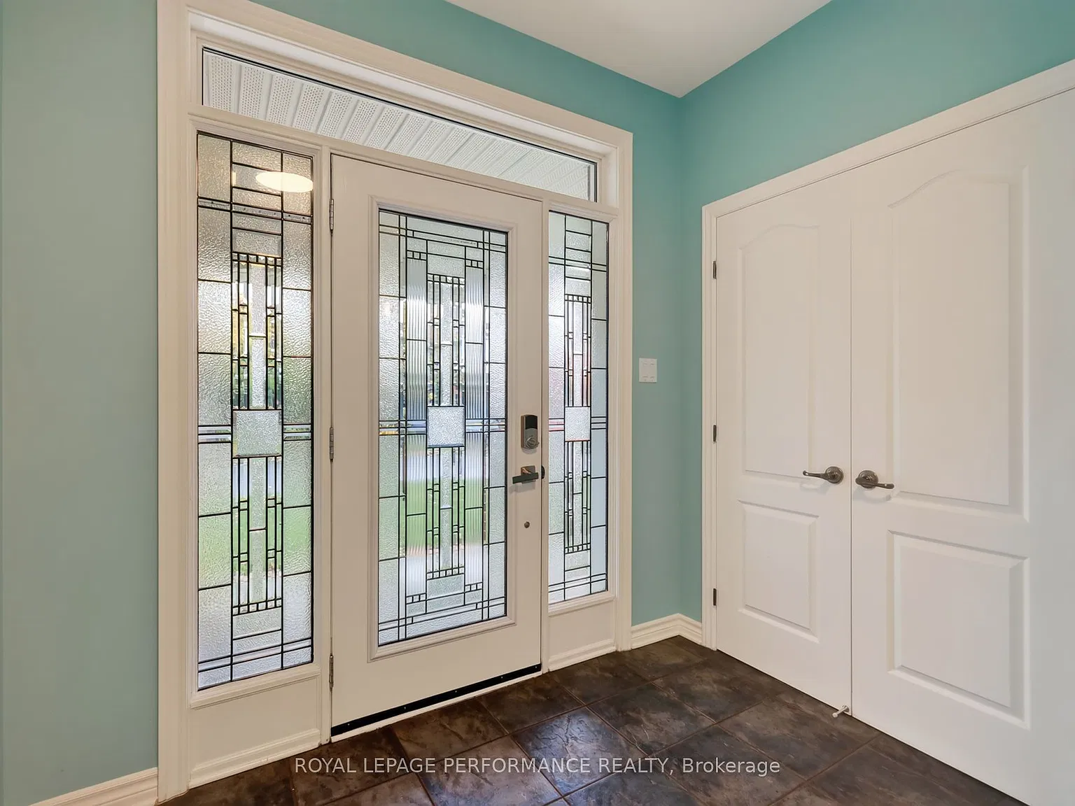 4 bed, $3,500 — Photo 3