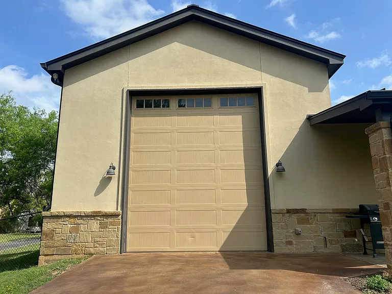 2924 Candace Cir — Photo 2