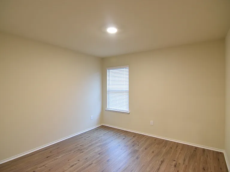 9619 Falme Ln — Photo 15