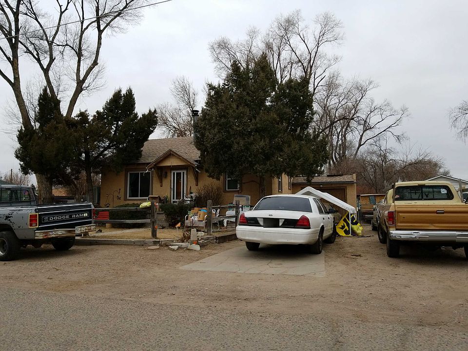 2nd image of 211 Park Dr