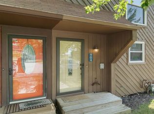904 Bayberry Ln, Imperial, PA 15126