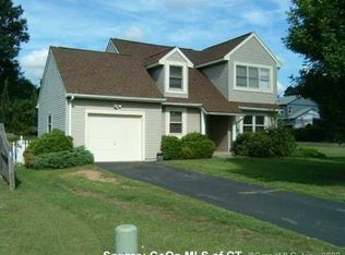 130 Elvree St, Manchester, CT 06042