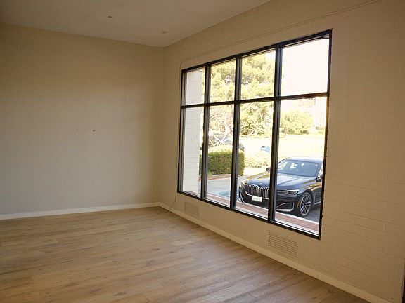 4th image of 2325 Palos Verdes Dr W #202/203