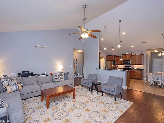 2nd image of 9501 Cobham Park Dr