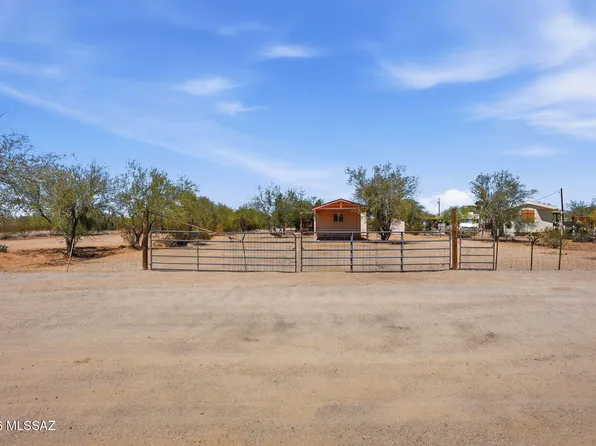 6811 N Guthrie Rd, Tucson, AZ 85743