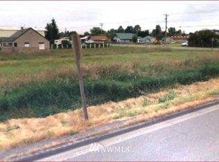 233 Ellingson Rd NW, Pacific, WA