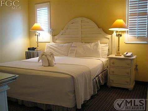 4th image of 200 Estero Blvd #601
