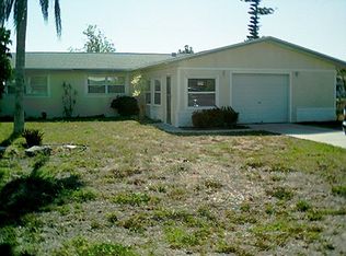 412 NE 13th Pl, Cape Coral, FL 33909