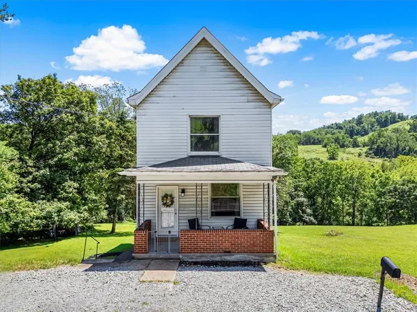 198 Penn Adamsburg Rd, Jeannette, PA 15644