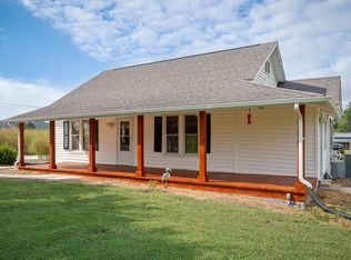 1462 Franks Ferry Rd, Sparta, TN 38583