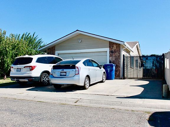 2nd image of 8464 Sierra Sunset Dr