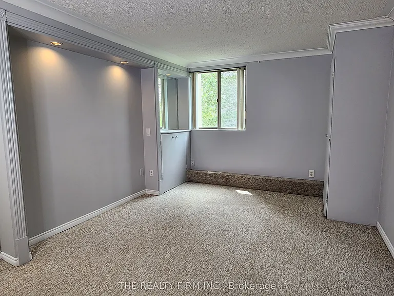 570 Proudfoot Ln #309 — Photo 14