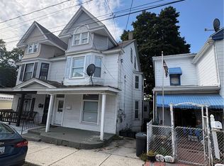 212 N Greenwood St, Tamaqua, PA 18252